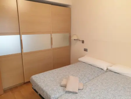 Appartement central à Jaca avec balcon, 3 chambres, 2 salles de bains, parking inclus - Photo 6