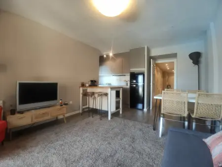 Bel appartement avec piscine, gym et parking, proche centre de Jaca - Photo 3