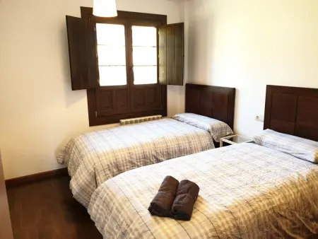 Duplex lumineux 3 chambres avec parc et proche golf à Jaca - Photo 7