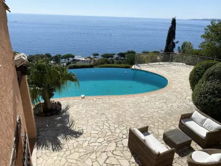 Villa avec piscine à débordement et climatisation, Côte d'Azur - Photo 1