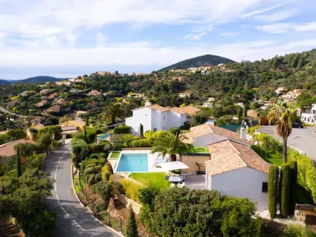 Cocotiers, Villa moderne de plain-pied avec vue sur la mer - Photo 24