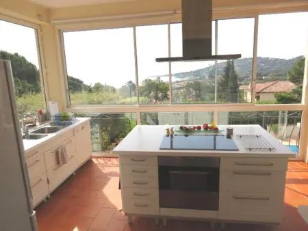 Villa spacieuse avec piscine privée et climatisation à Sainte-Maxime, idéale pour 10 personnes - Photo 11
