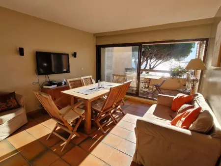 Triplex 4 pièces, vue mer, piscine, parking, animaux admis à Sainte-Maxime - Photo 5