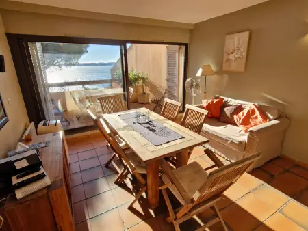 Triplex 4 pièces, vue mer, piscine, parking, animaux admis à Sainte-Maxime - Photo 6