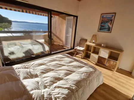 Triplex 4 pièces, vue mer, piscine, parking, animaux admis à Sainte-Maxime - Photo 15