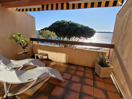 Triplex 4 pièces, vue mer, piscine, parking, animaux admis à Sainte-Maxime - Photo 18