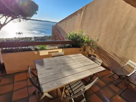 Triplex 4 pièces, vue mer, piscine, parking, animaux admis à Sainte-Maxime - Photo 27