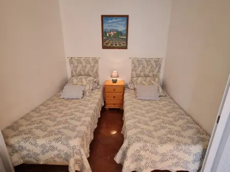 Studio climatisé avec parking et balcon, proche plage à Sainte-Maxime - Photo 9