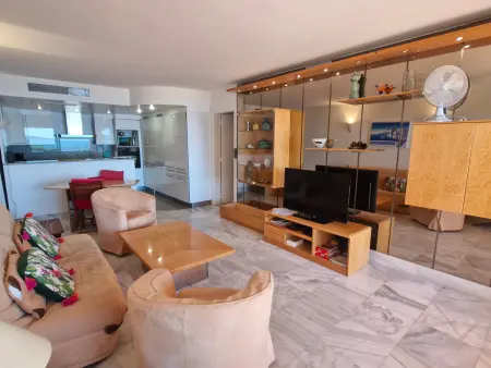 Appartement 3 pièces climatisé, piscine, accès plage, vue Golfe de St Tropez - Photo 10