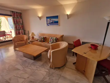 Appartement 3 pièces climatisé, piscine, accès plage, vue Golfe de St Tropez - Photo 13