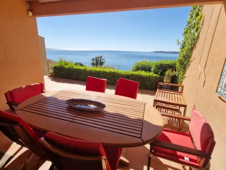 Appartement 3 pièces climatisé, piscine, accès plage, vue Golfe de St Tropez - Photo 32