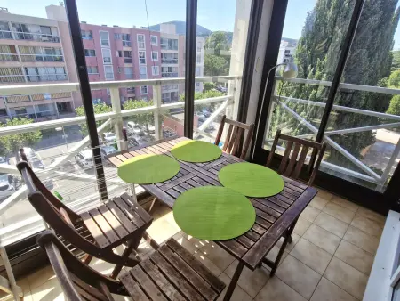 Studio cosy avec balcon et parking, animaux admis, près des plages à Sainte-Maxime - Photo 3