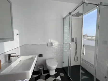 Penthouse à Triana avec terrasse privée et cuisine équipée - Photo 10