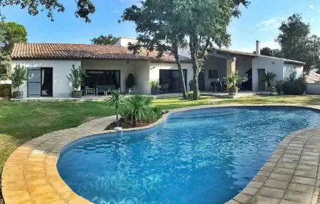 Villa Des Vincenty, Maison 7 personnes à Uchaux - Photo 1