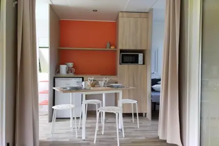 Verblijfpark Ardinam 4, Glamping Lodge dans les Ardennes - Photo 10