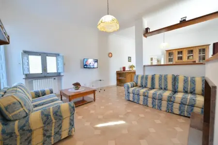 Villa Giovanna Trullo in Ostuni, Maison de Vacances Vallée d'Itria Piscine - Photo 8