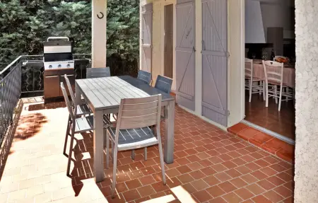 La Villa Des Pins, Maison 6 personnes à Rochefort Du Gard - Photo 3
