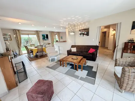 Villa contemporaine: terrasse, jardin clos, 4 chambres, proche mer et attractions - Photo 8