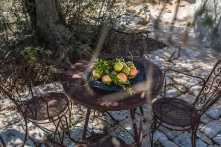Luxury Trullo Termetrio in Cisternino, Trullo à Cisternino avec Piscine Infinie - Photo 23