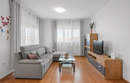 Appartement 4 personnes à Brodarica - Photo 1