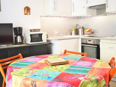 Appartement 2 pièces cabine avec terrasse, jardin, piscine et parking, proche plage - Le Lavandou - Photo 5