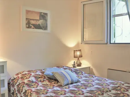 Appartement 2 pièces cabine avec terrasse, jardin, piscine et parking, proche plage - Le Lavandou - Photo 9