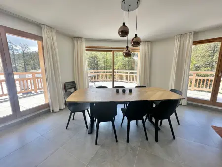 Luxueux Appartement de Montagne - 4 Chambres & Spa Inclus - Photo 2
