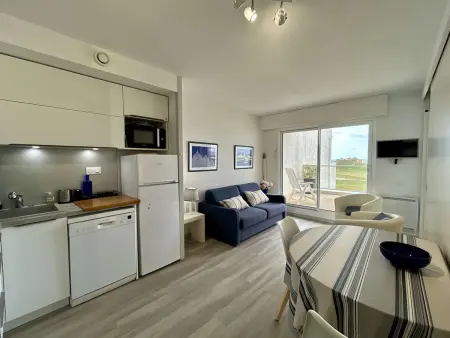 Appartement avec terrasse, vue sur l'Océan et parking à Royan - Photo 1