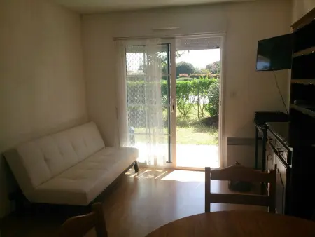 Charmant appartement avec jardin privé et accès piscine - Photo 2