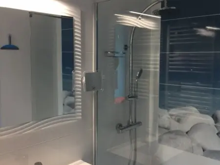 Appartement lumineux avec balcon, parking et animaux acceptés - Photo 6