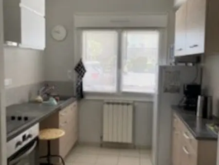 Appartement pieds dans l'eau à Royan avec jardin et équipements complets - Photo 2