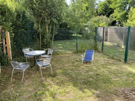 Appartement pieds dans l'eau à Royan avec jardin et équipements complets - Photo 8