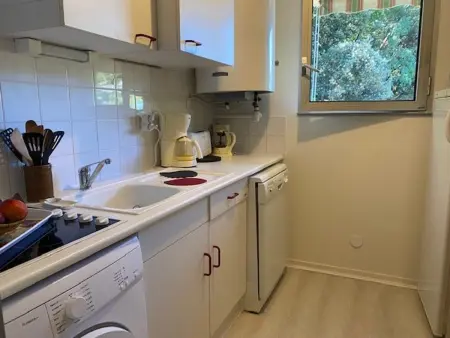 Appartement T2 rénové pour 4 pers, au pied de la plage avec 2 balcons et parking privé, St Georges - Photo 7