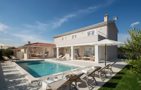 Villa Gabriel Residence, Maison 8 personnes à Zminj - Photo 9