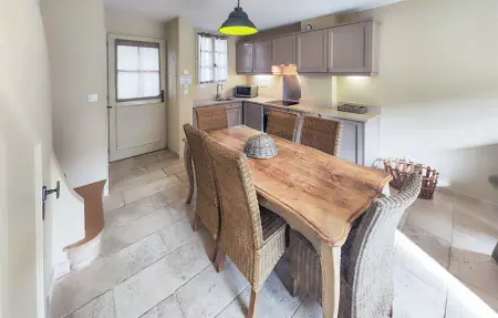 Maison 4 personnes à St.Laurent de la Cabr. - Photo 4