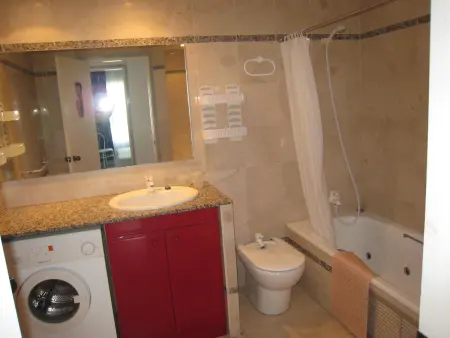 Appartement de luxe avec piscine et parking, animaux bienvenus - Photo 8