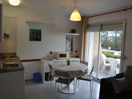Accès direct à la plage, piscine, jardin privatif – Charmant T2 à L'Estartit - Photo 4