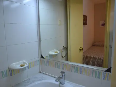 Accès direct à la plage, piscine, jardin privatif – Charmant T2 à L'Estartit - Photo 11