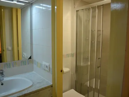 Accès direct à la plage, piscine, jardin privatif – Charmant T2 à L'Estartit - Photo 12