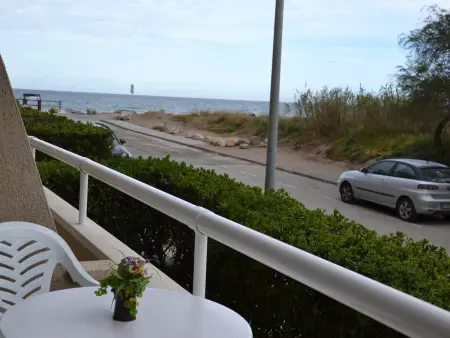 Accès direct à la plage, piscine, jardin privatif – Charmant T2 à L'Estartit - Photo 15