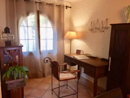 Charmante Maison avec Piscine et Vue Mer à L'Estartit - Photo 9