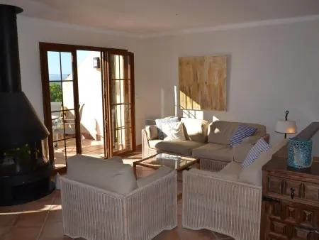 Charmante Maison avec Piscine et Vue Mer à L'Estartit - Photo 19