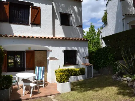 Charmante maison avec jardin, piscine et terrasse à L'Estartit, près de la plage et des villages médiévaux - Photo 4