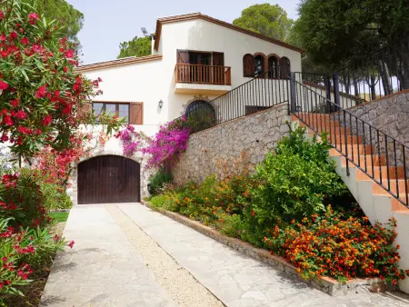 Luxueuse villa indépendante à L'Estartit avec climatisation - Photo 8