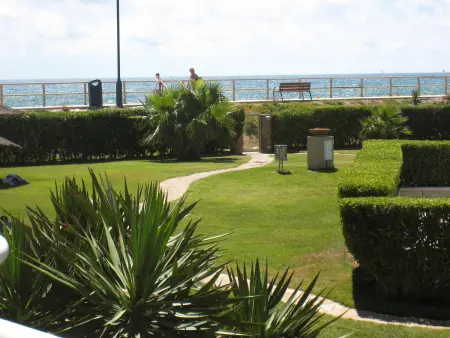 Studio rénové en bord de mer avec accès direct à la plage et piscine à L'Estartit - Photo 1