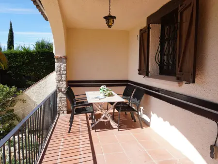 Maison de Vacances à L'Estartit : 3 Chambres, Piscine Commune, Proche Plage et Activités - Photo 3