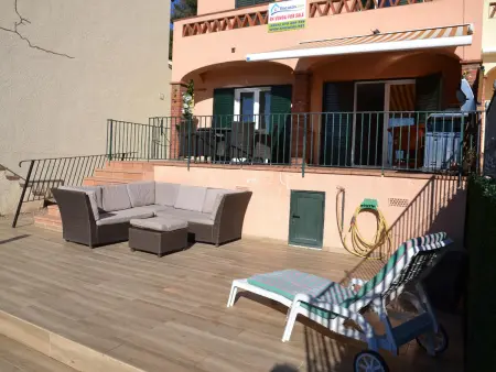 Maison spacieuse avec piscine commune, proche de la mer à L'Estartit, 3 chambres, barbecue, parking - Photo 1