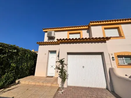 Belle maison à 10 min de la plage avec piscine et terrasse - 3 ch, garage privé, animaux bienvenus - Photo 5