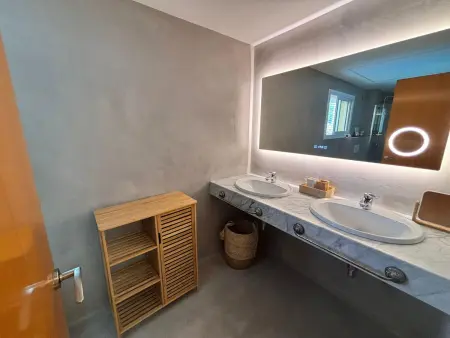 Belle maison à 10 min de la plage avec piscine et terrasse - 3 ch, garage privé, animaux bienvenus - Photo 16