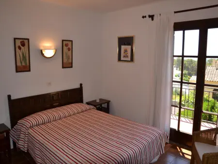 Maison Animaux Acceptés près d'une Forêt, Maison 4 personnes à L'Estartit - Photo 14